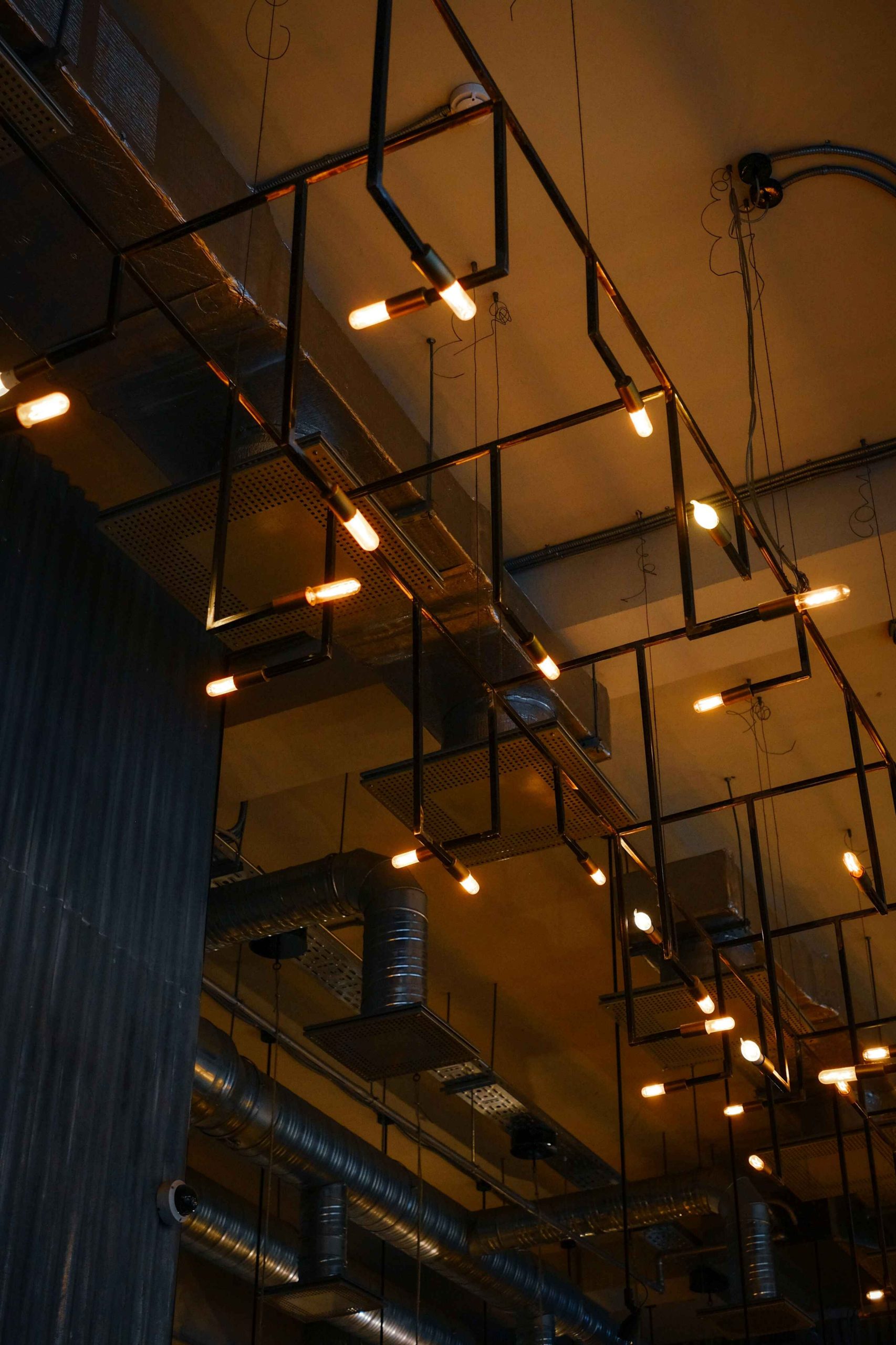 Industrijski stil rasvjete