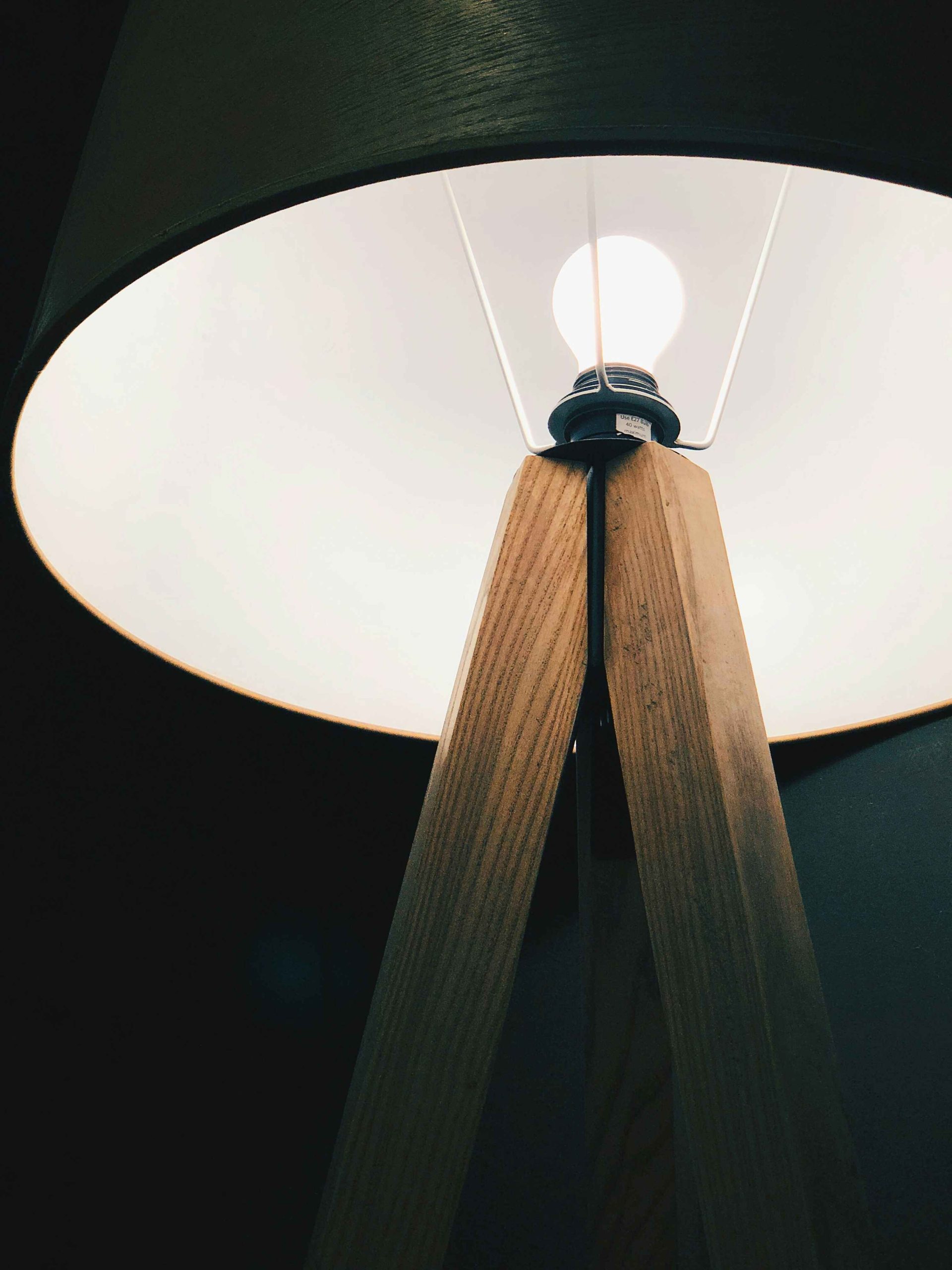 podesiva LED lampa