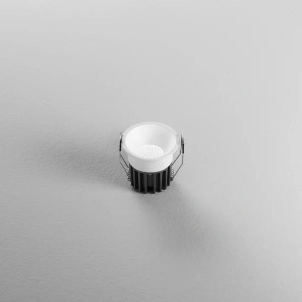 Intec Stropni LED reflektor QUARK 8W 3000/4000K Ø50mm Bijeli